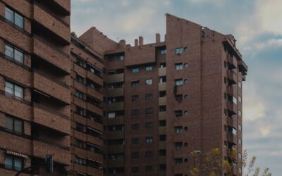 Blefaroplastia en Zaragoza: La Solución Elegante para una Mirada Rejuvenecida